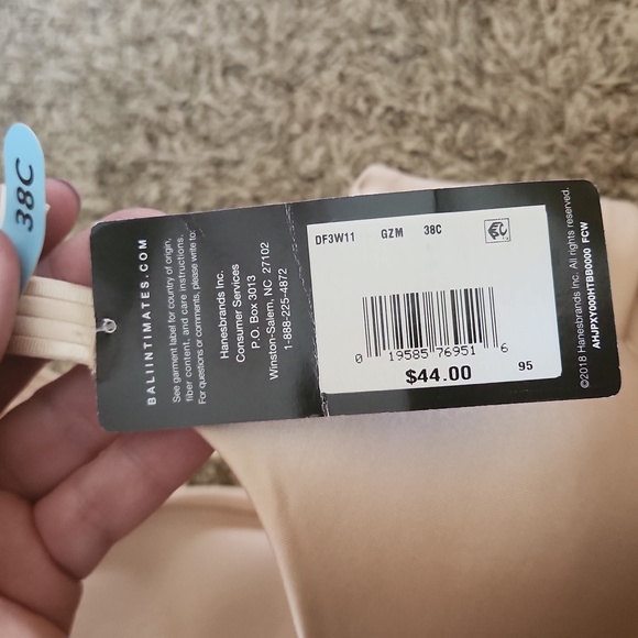 Bali Smoothing Underwire Bra - Picture 9 of 10